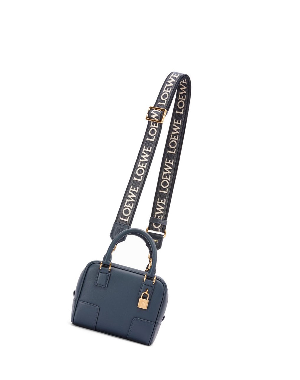 Loewe Amazona 16 Square bag in nappa calfskin Azules | FATDB-9263