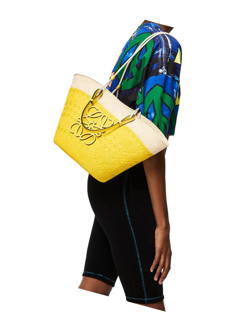 Loewe Anagram Basket bag in iraca palm and calfskin Azules | BKTLJ-2890
