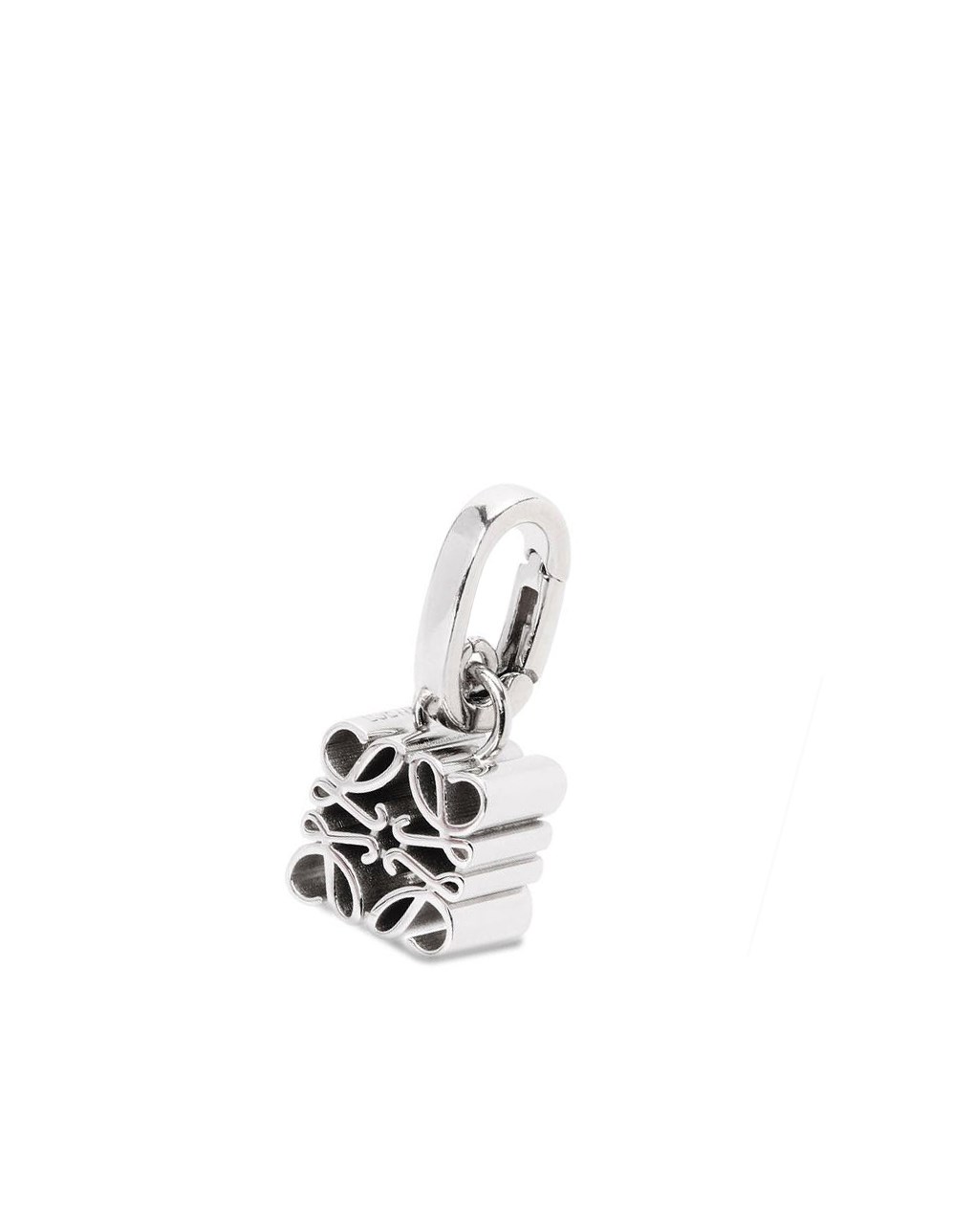 Loewe Anagram charm in sterling silver Plateados | VGBTW-2180
