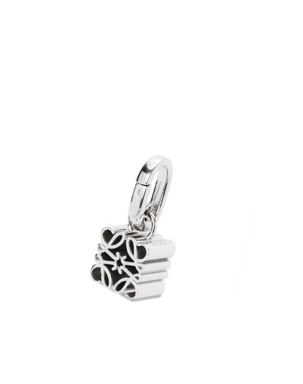 Loewe Anagram charm in sterling silver Plateados | VGBTW-2180
