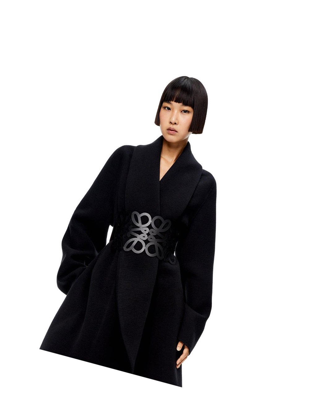 Loewe Anagram cut out belt in calfskin Negros | HNPIM-3507