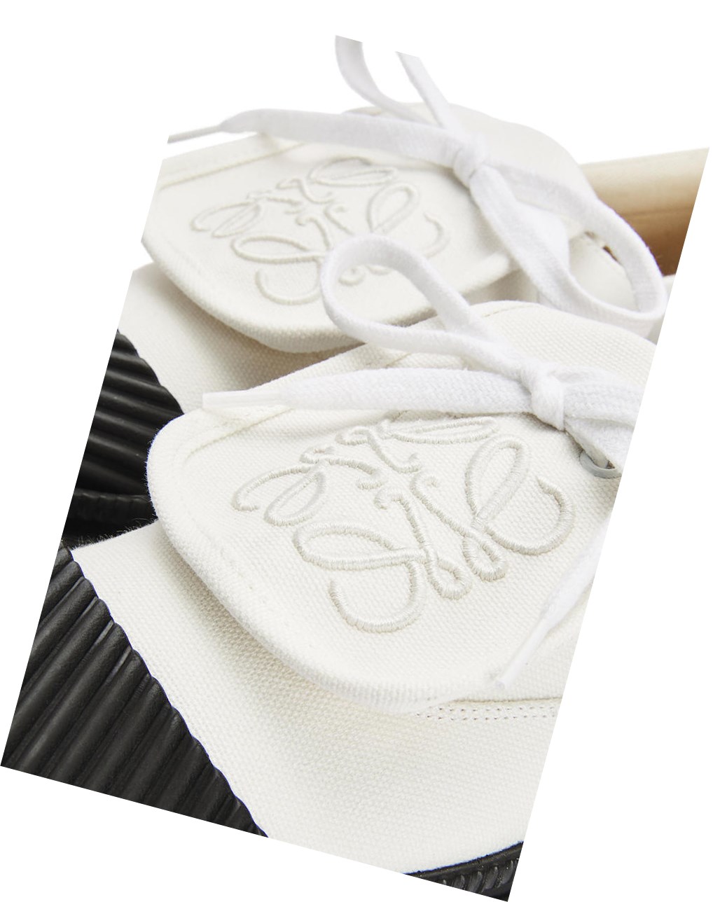 Loewe Anagram flap sneaker in canvas Blancos | DLYZQ-9357