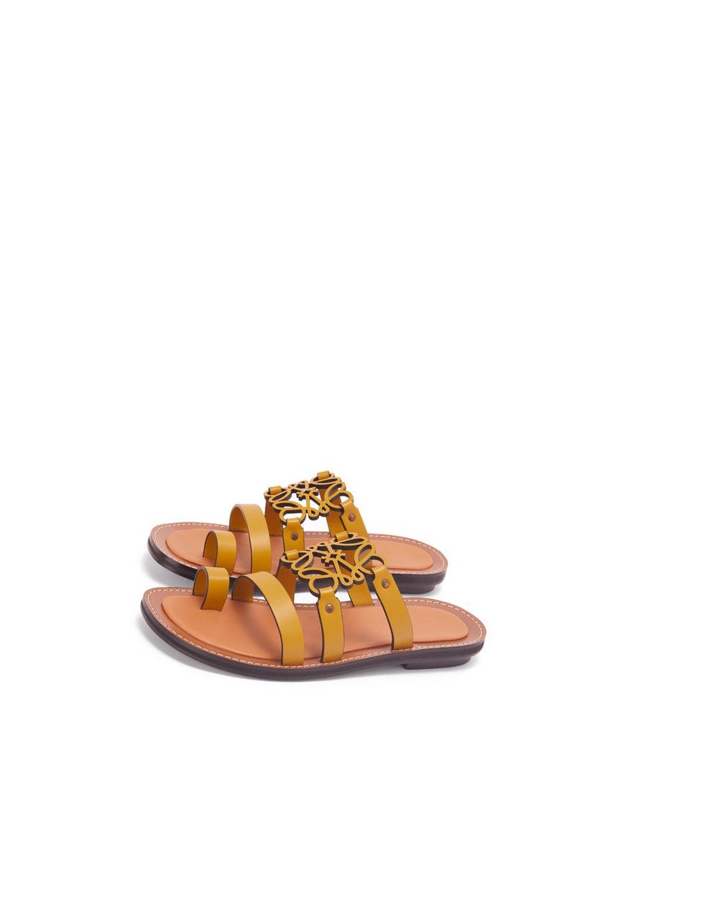Loewe Anagram mule in calfskin Amarillos | WSJGO-8512