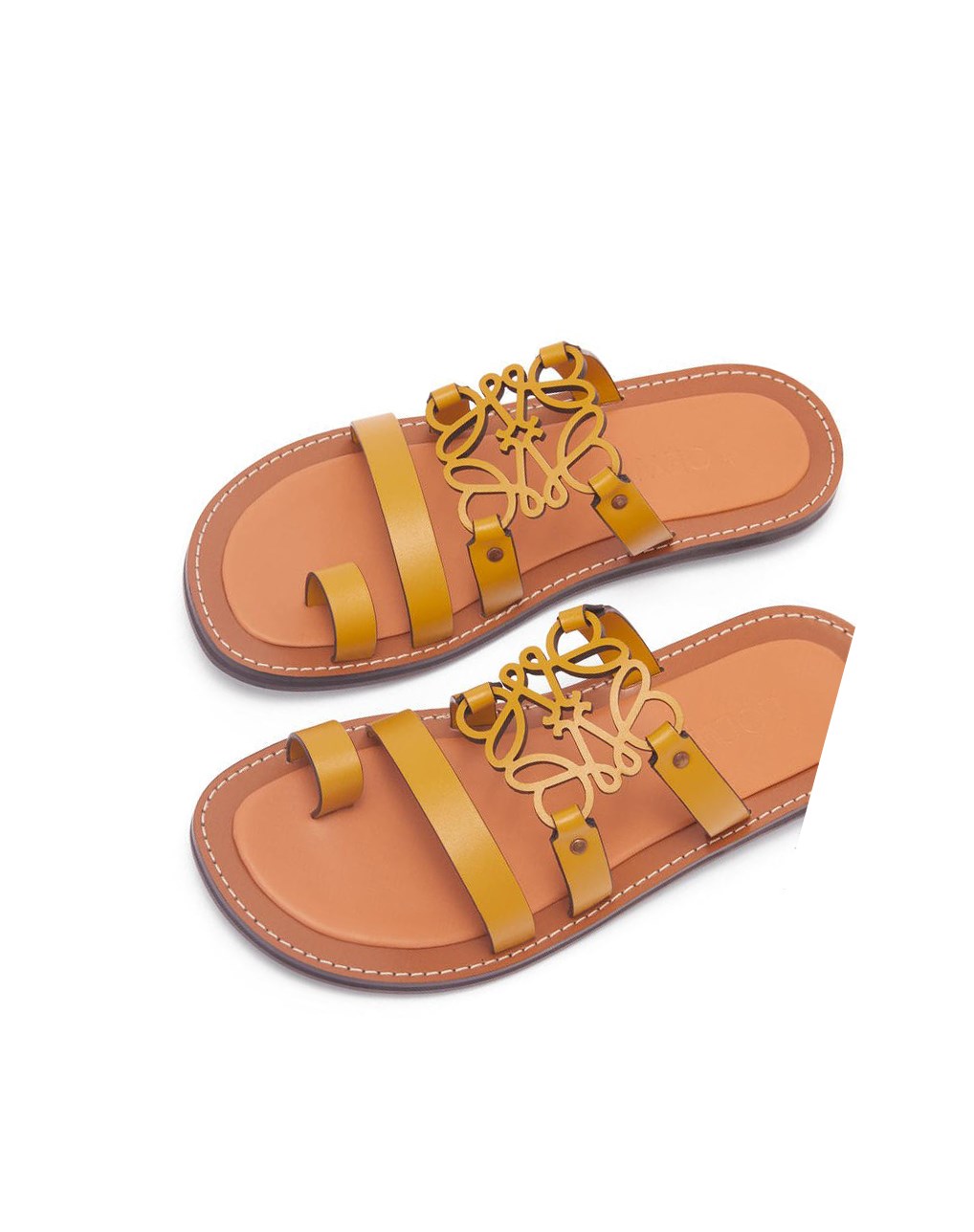 Loewe Anagram mule in calfskin Amarillos | WSJGO-8512
