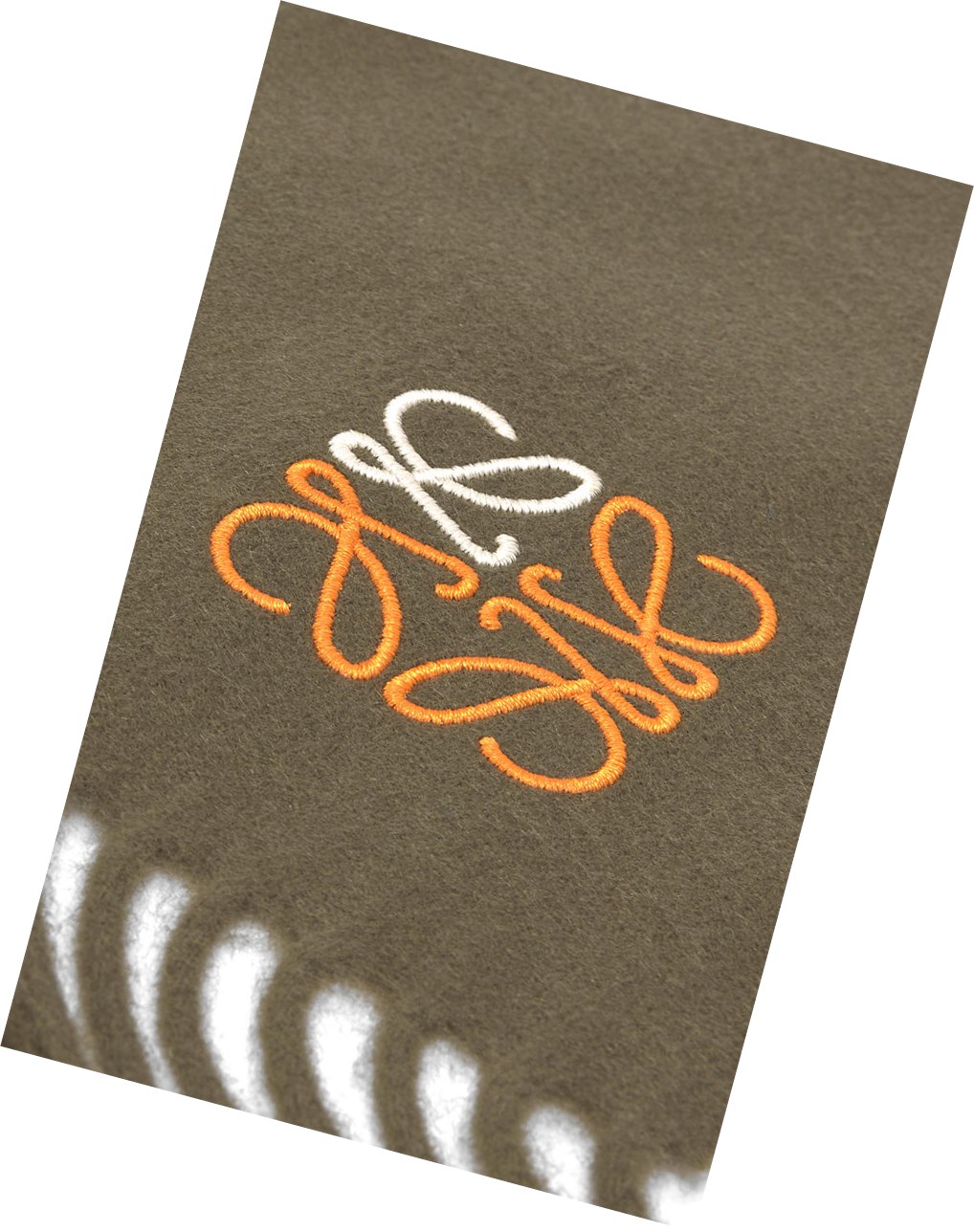 Loewe Anagram scarf in cashmere Verdes Oscuro | FBSKE-1780