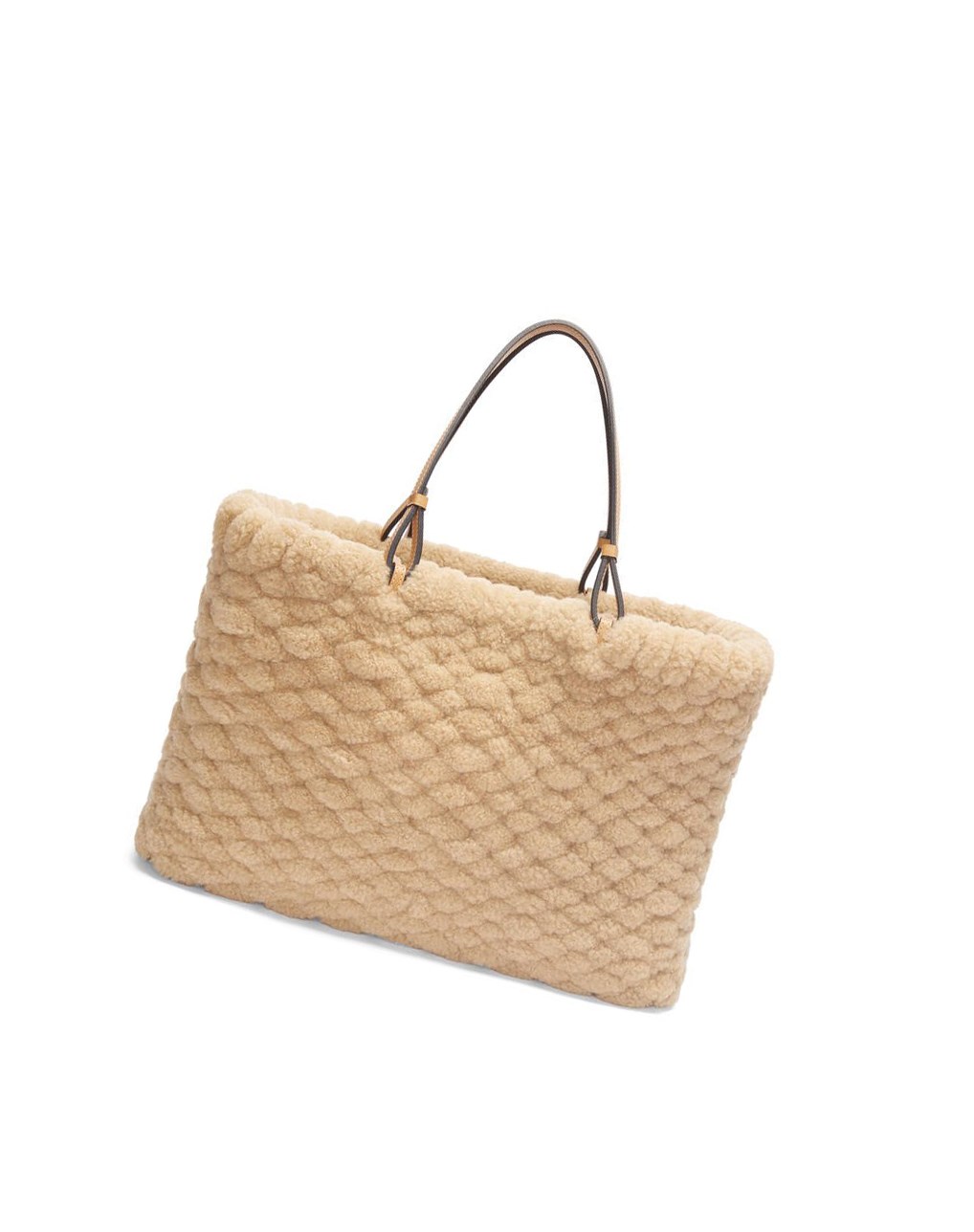 Loewe Basket bag in shearling Camel | LUNBZ-0468