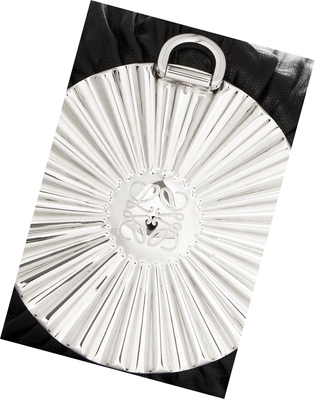 Loewe Bracelet pouch in pleated nappa with solar metal panel Negros | VLSYR-0516