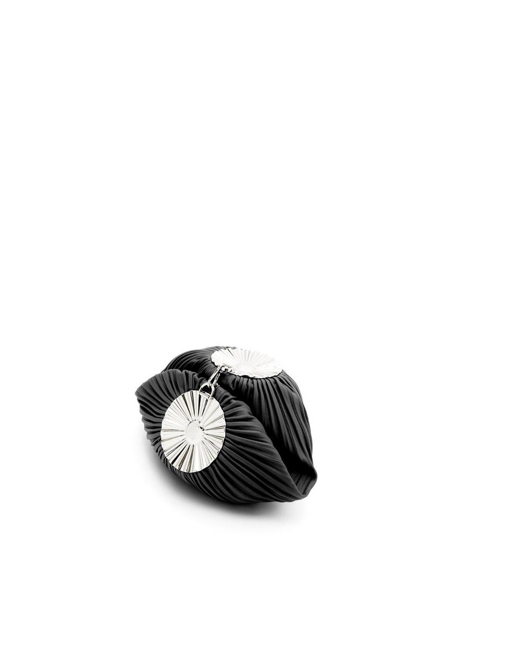 Loewe Bracelet pouch in pleated nappa with solar metal panel Negros | VLSYR-0516