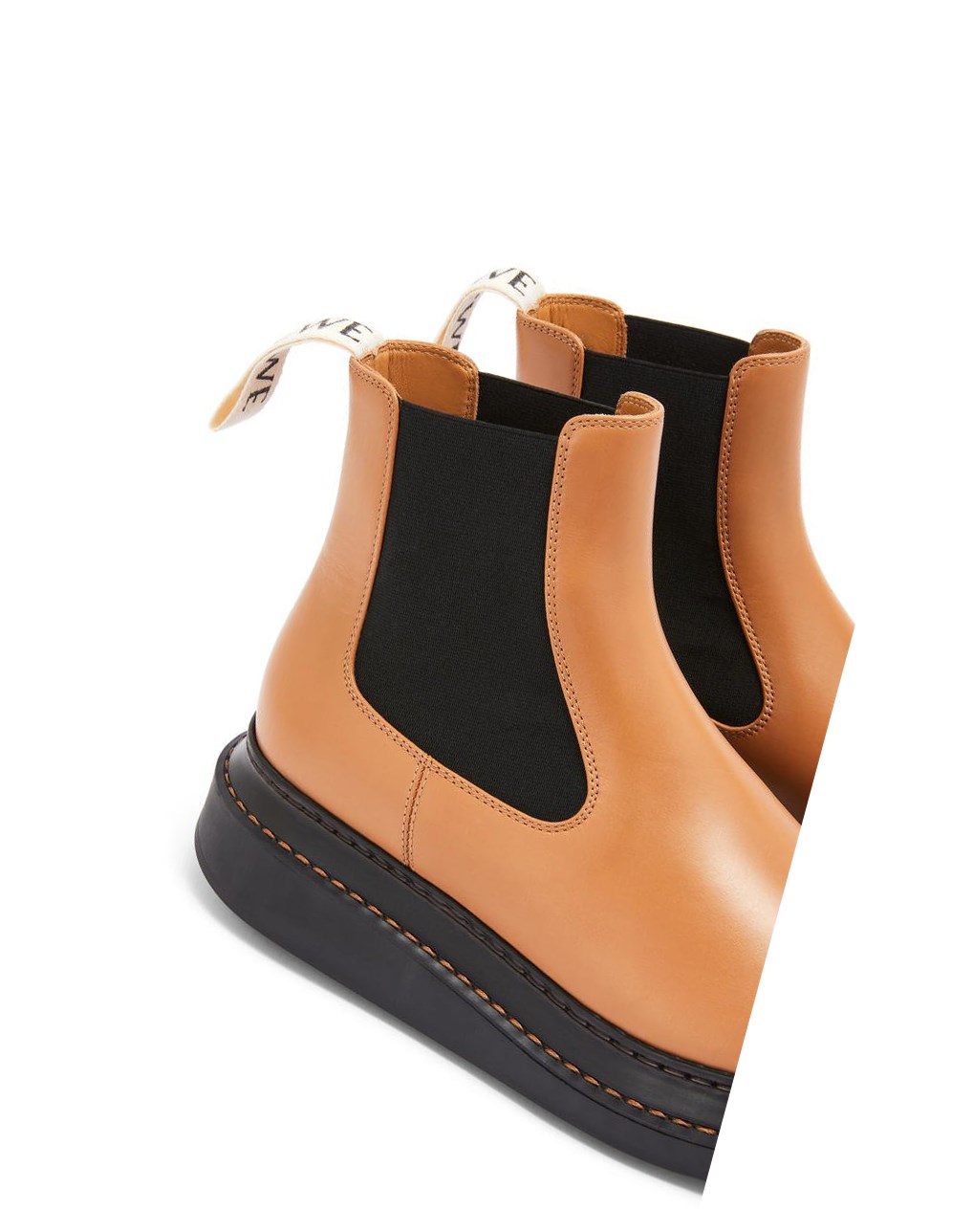Loewe Chelsea boot in calfskin Desert | FKTMN-3481