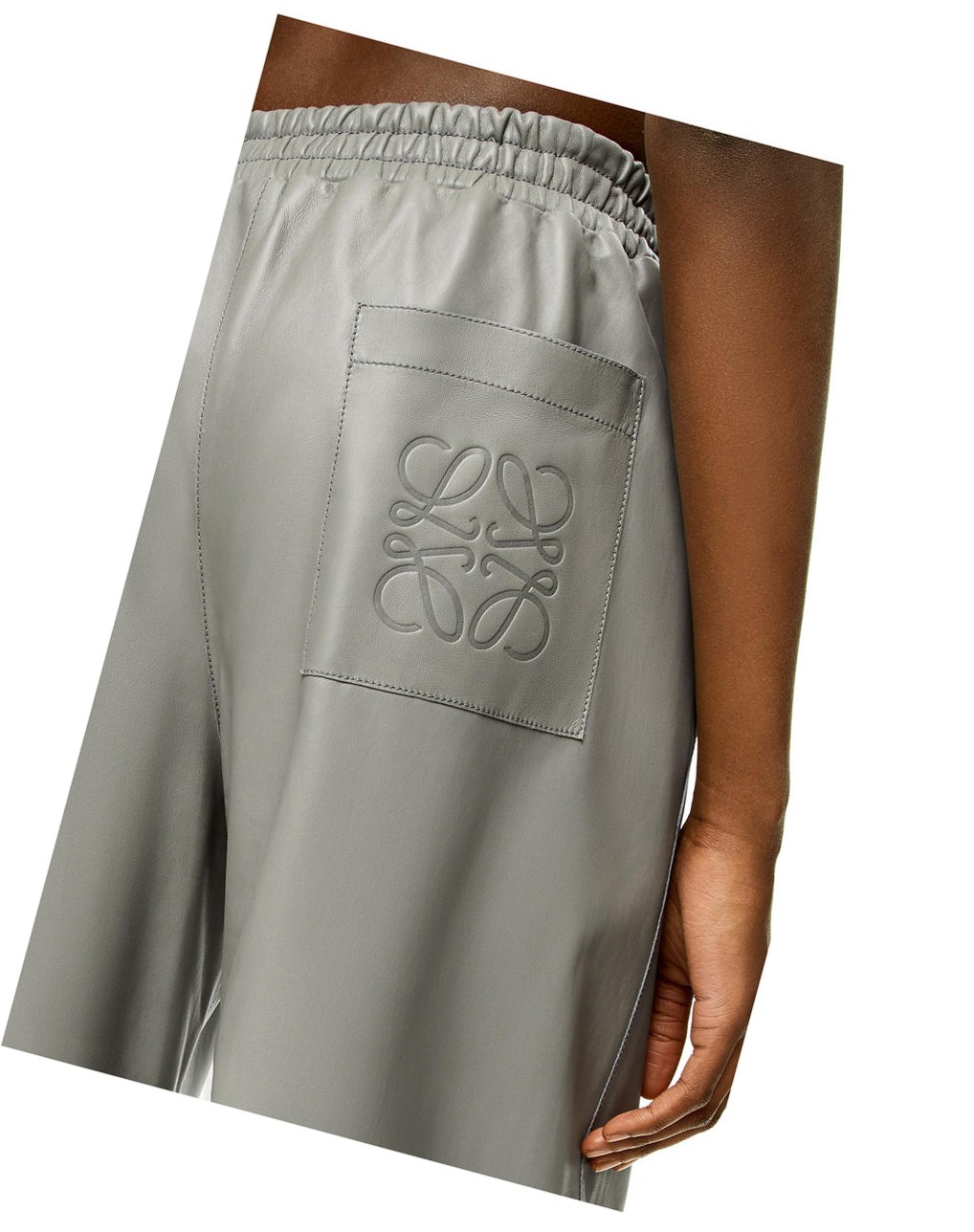 Loewe Cropped trousers in nappa Grises | HNXMS-2593