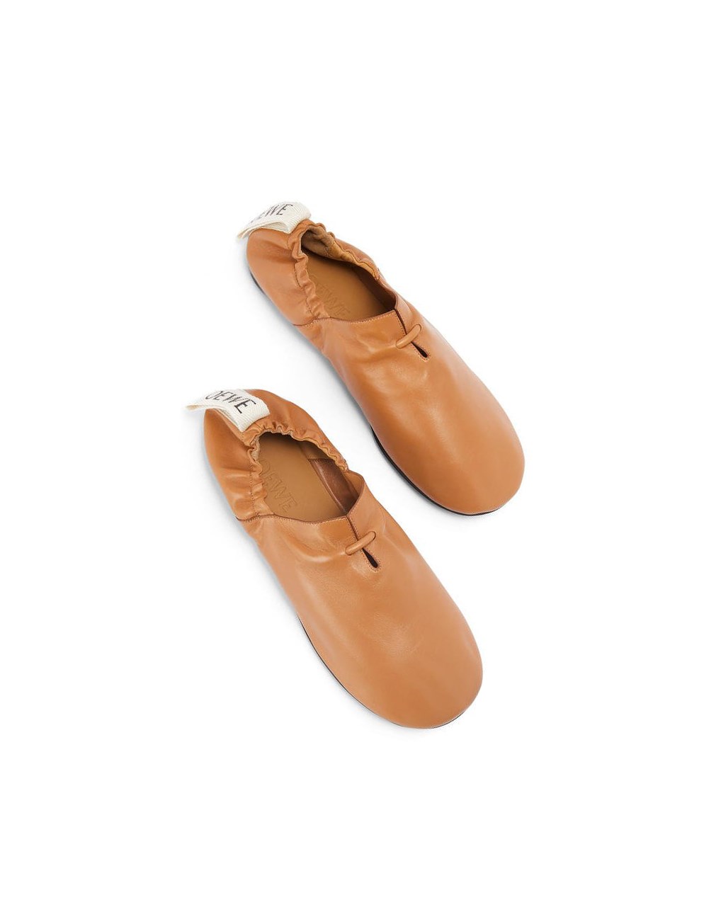 Loewe Flamenco ballerina in calfskin Warm Desert | ZODXL-3964
