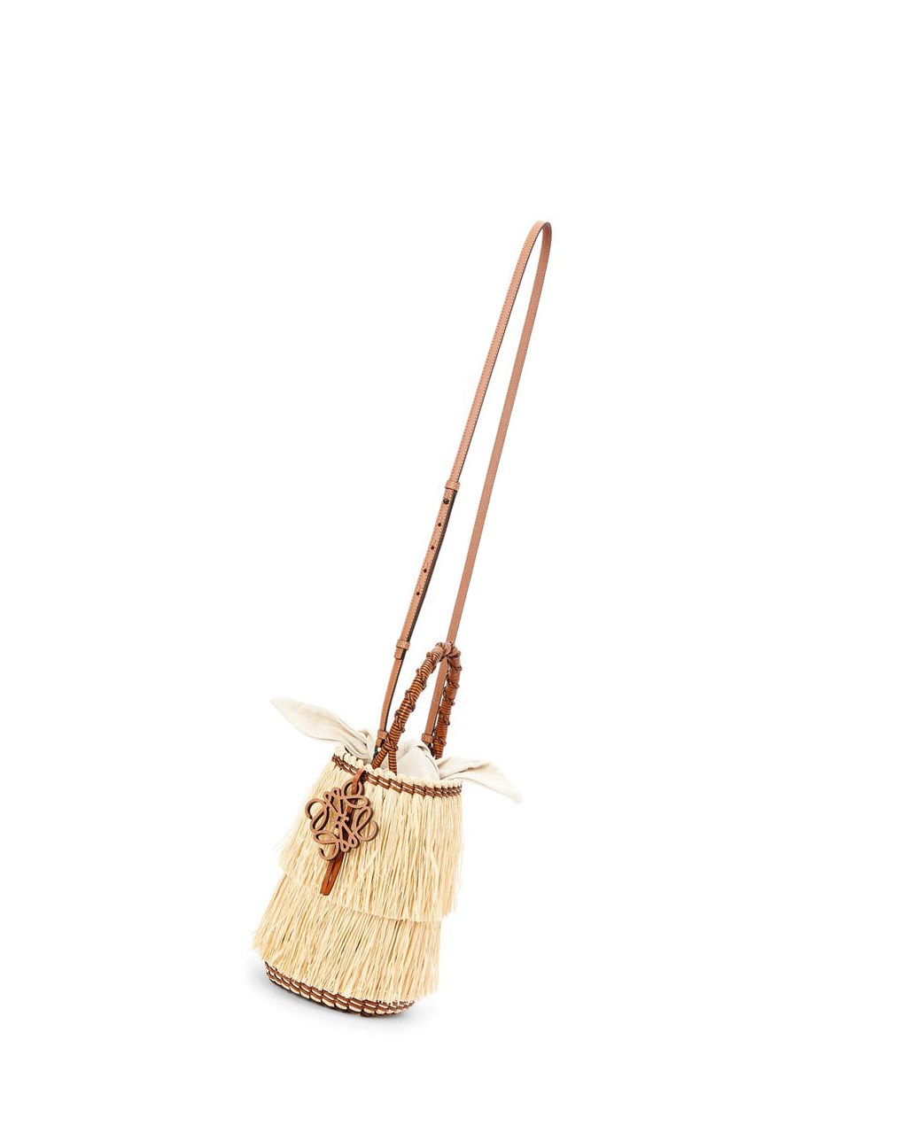 Loewe Frayed Bucket bag in raffia and calfskin Natural / Tan | ZALBE-5420