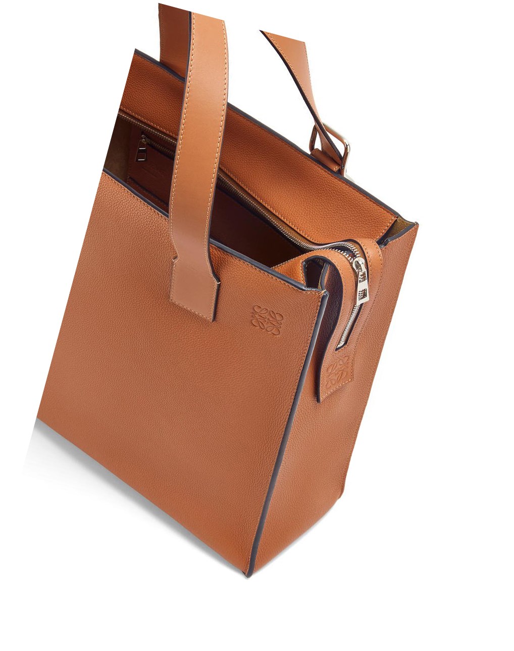 Loewe Hebilla Zip tote in soft grained calfskin Tan | UDORN-8632