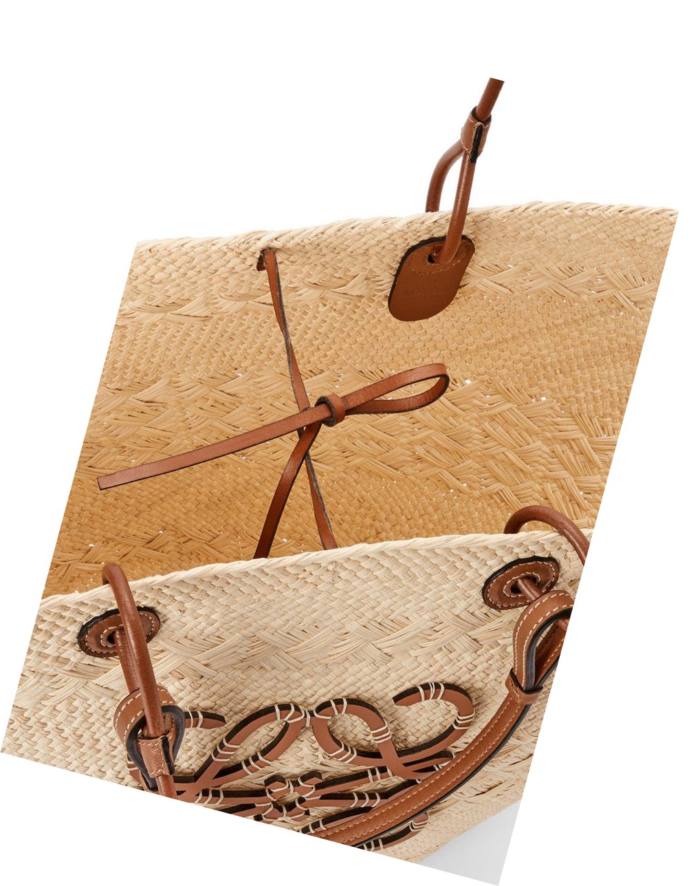 Loewe Large Anagram Basket bag in iraca palm and calfskin Natural / Tan | OGACY-2907