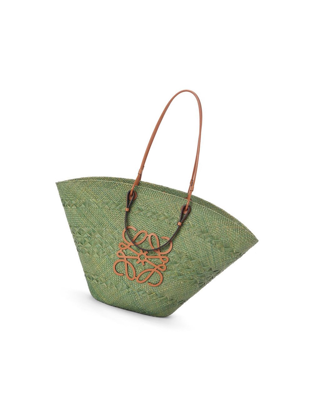 Loewe Large Anagram Basket bag in iraca palm and calfskin Verdes | ZMRFK-0542