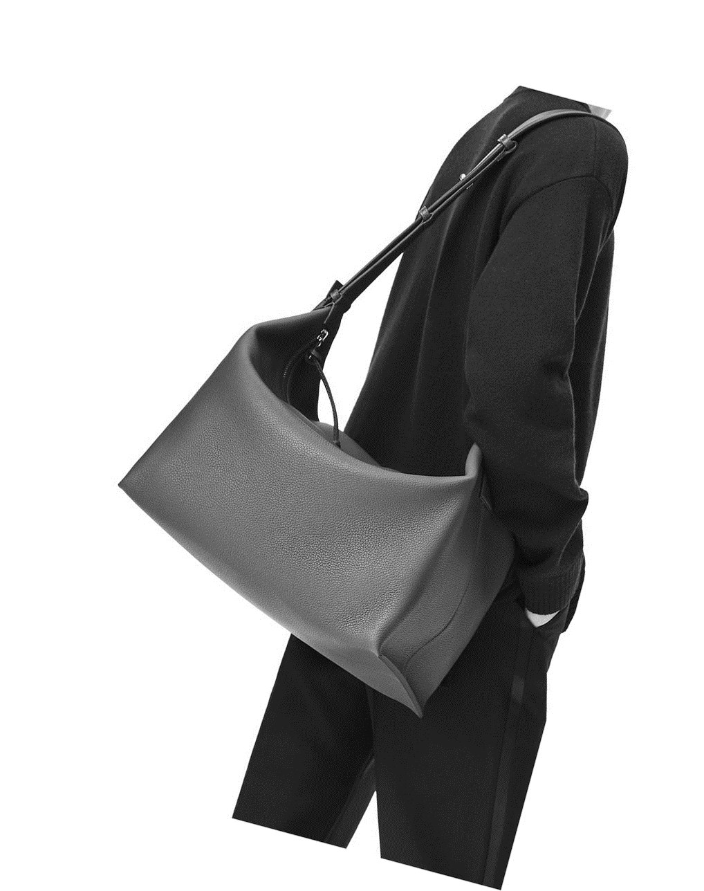 Loewe Large Cubi bag in grained calfskin Negros | JGKDS-0892