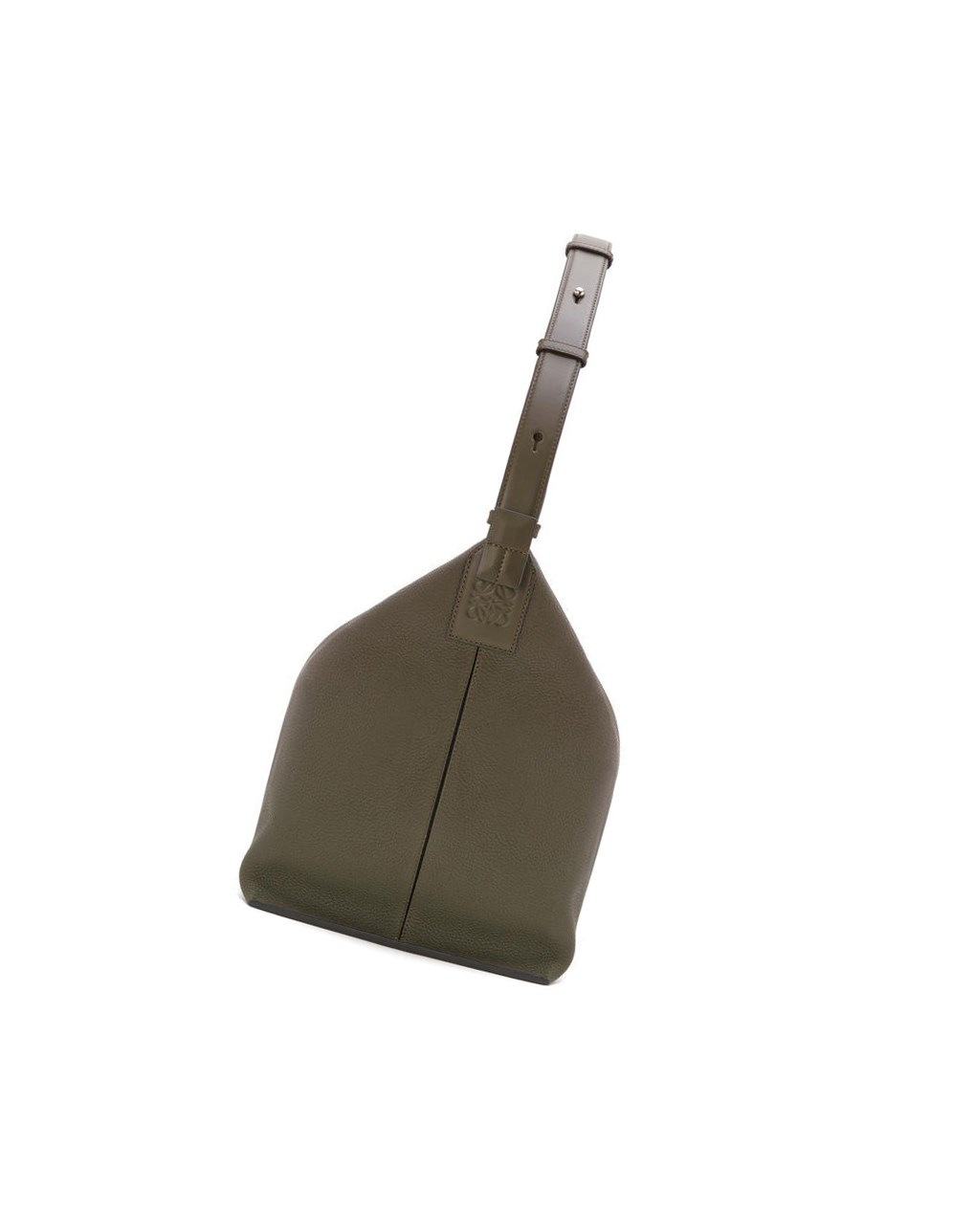 Loewe Large Cubi bag in grained calfskin Kaki Oscuro Verdes | JHRFP-9561