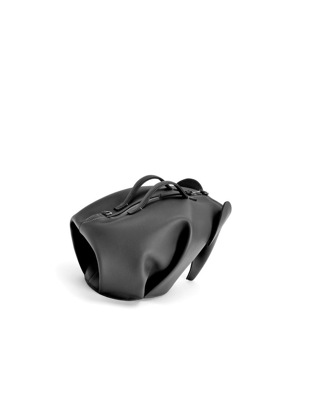 Loewe Large Elephant bag in classic calfskin Negros | EGFOH-6130