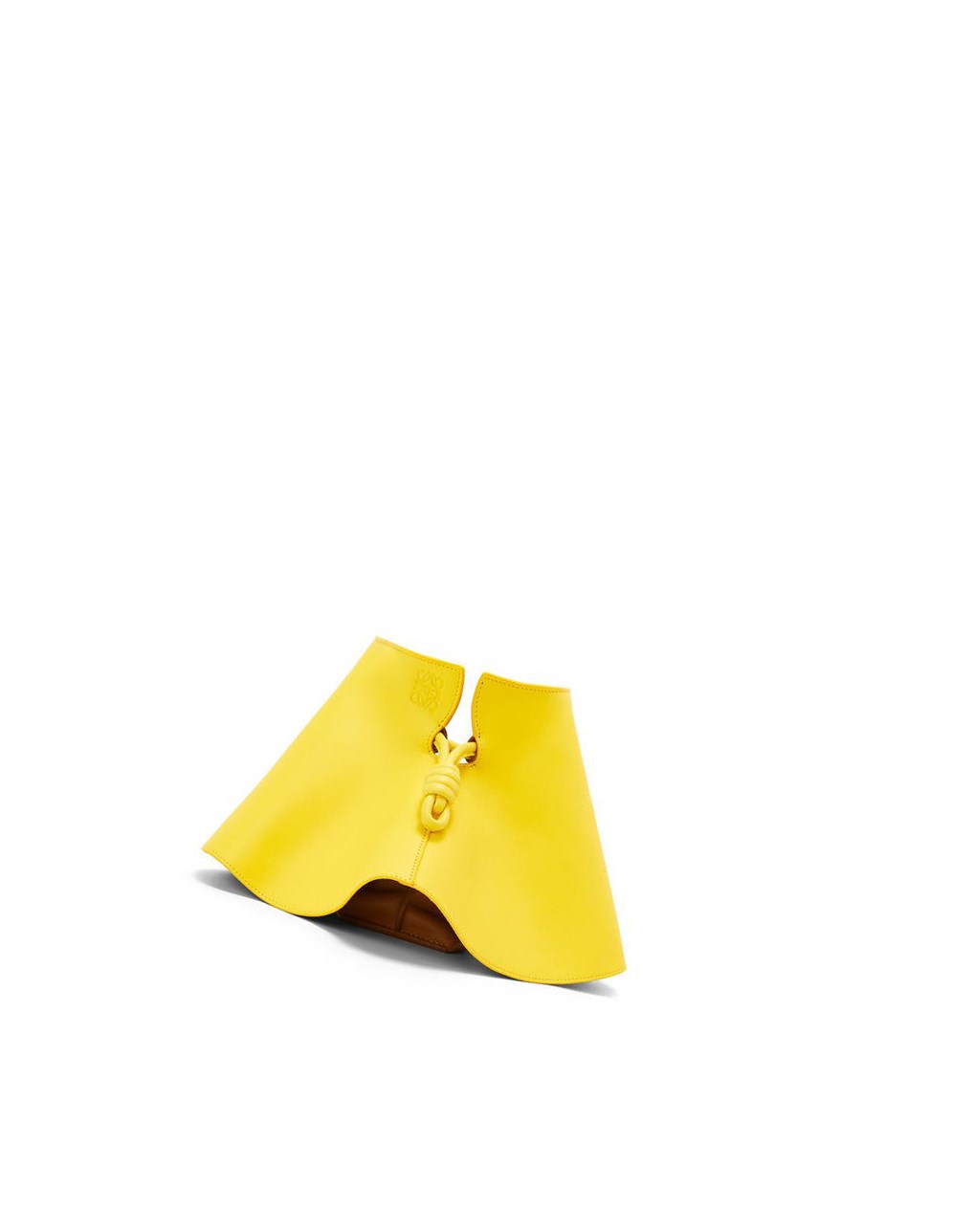 Loewe Mini Flamenco petal clutch in nappa calfskin Azules | WXGYD-8465