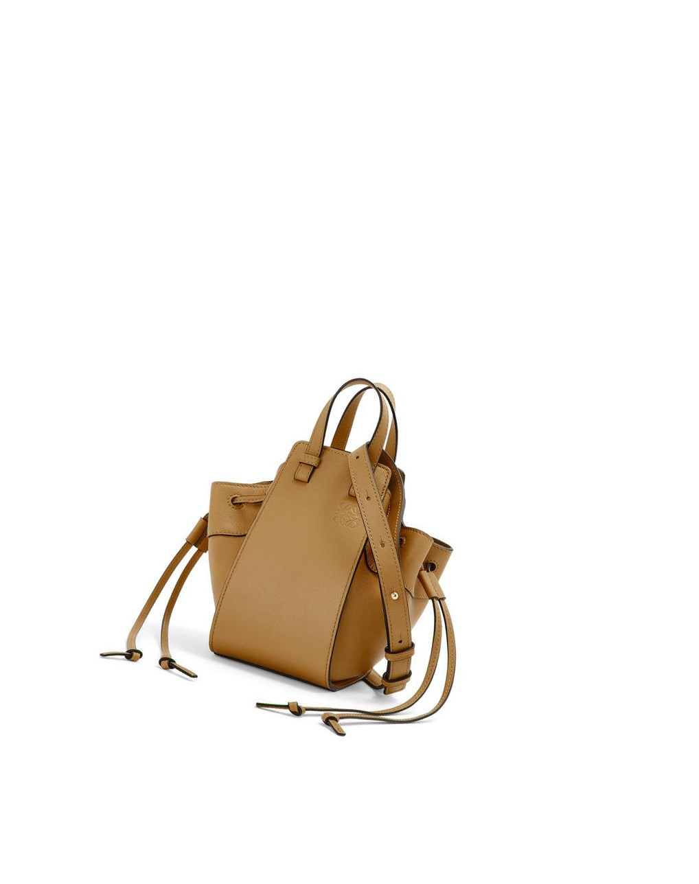 Loewe Mini Hammock drawstring in classic calfskin Verdes | XQDZG-6283
