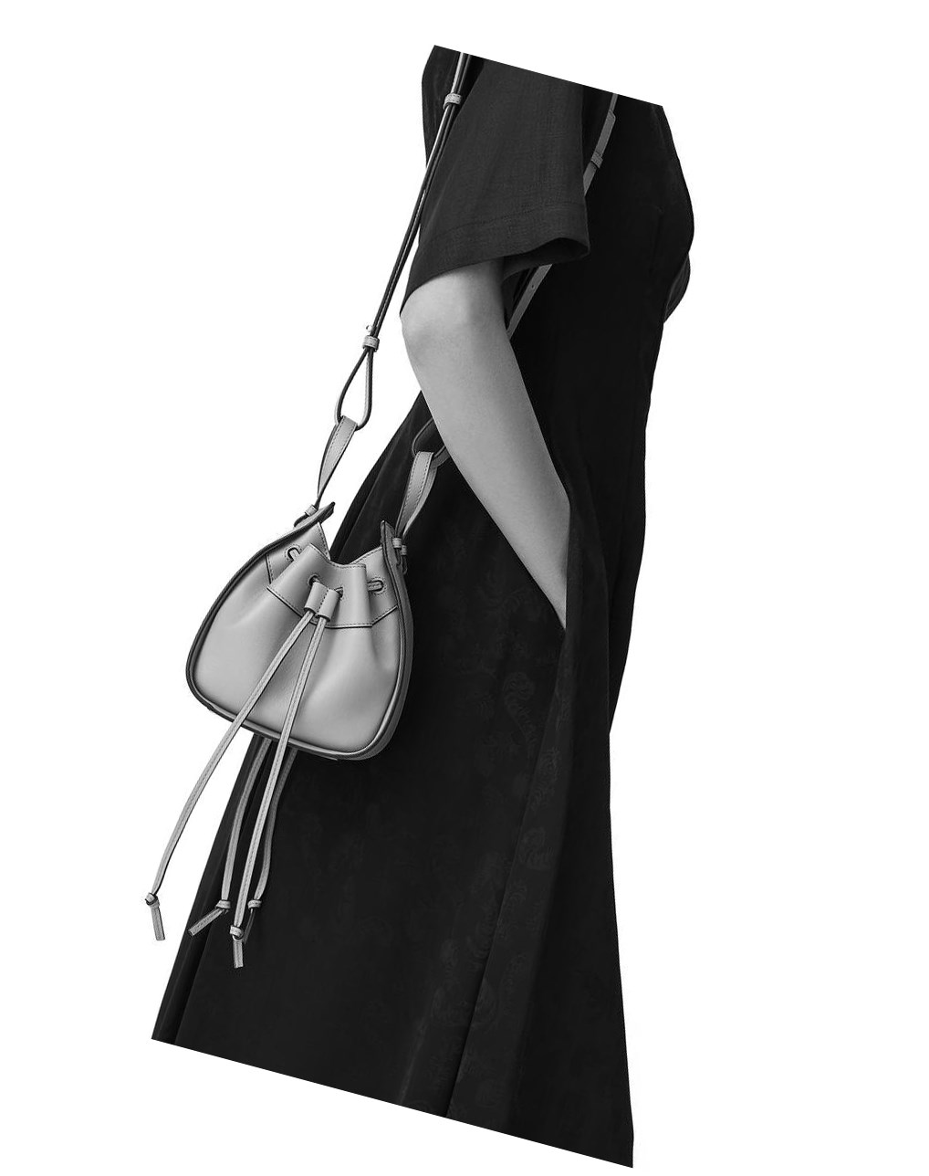 Loewe Mini Hammock drawstring in soft grained calfskin Verdes | YRJIQ-9654