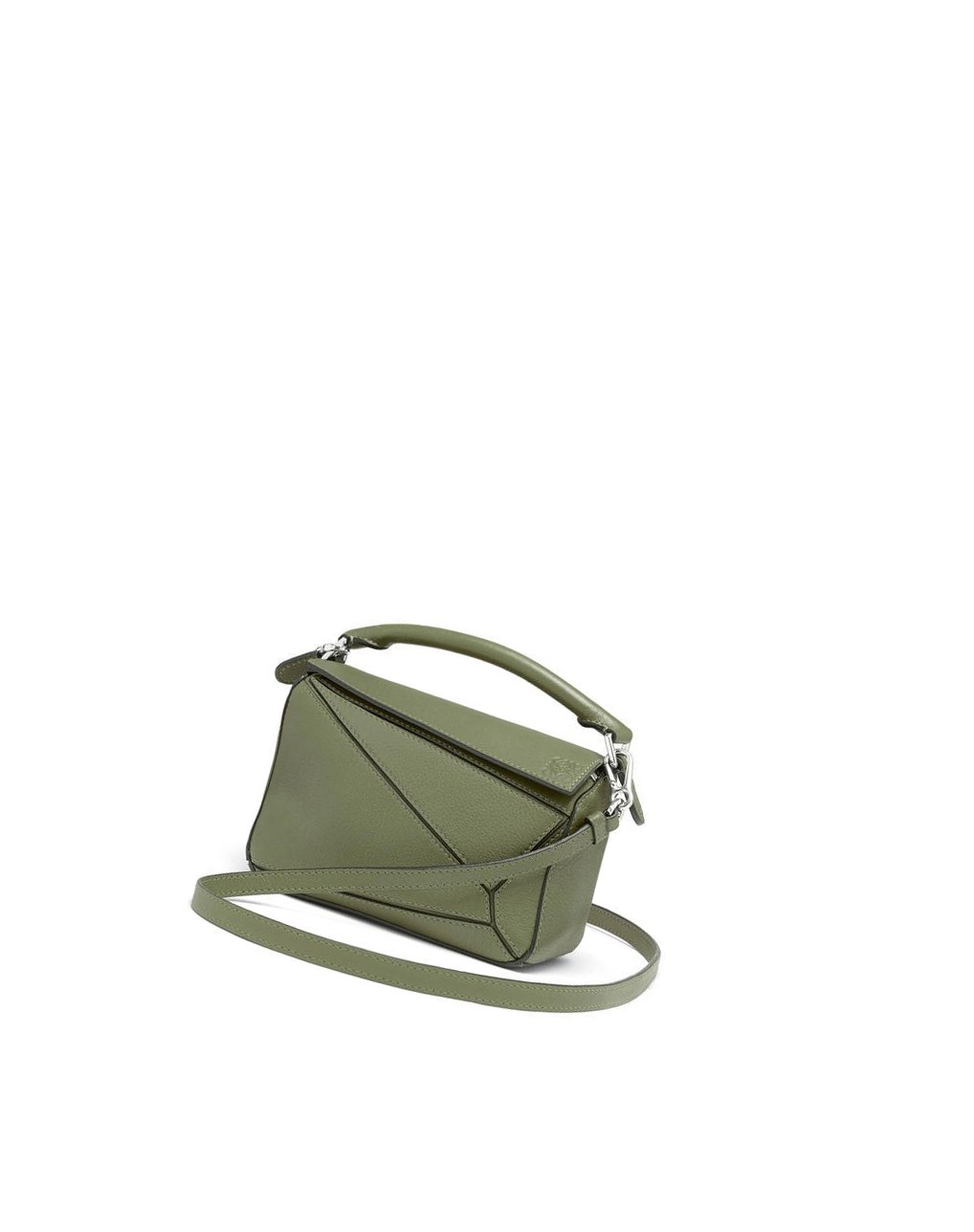 Loewe Mini Puzzle bag in classic calfskin Verdes | XRKIL-9571