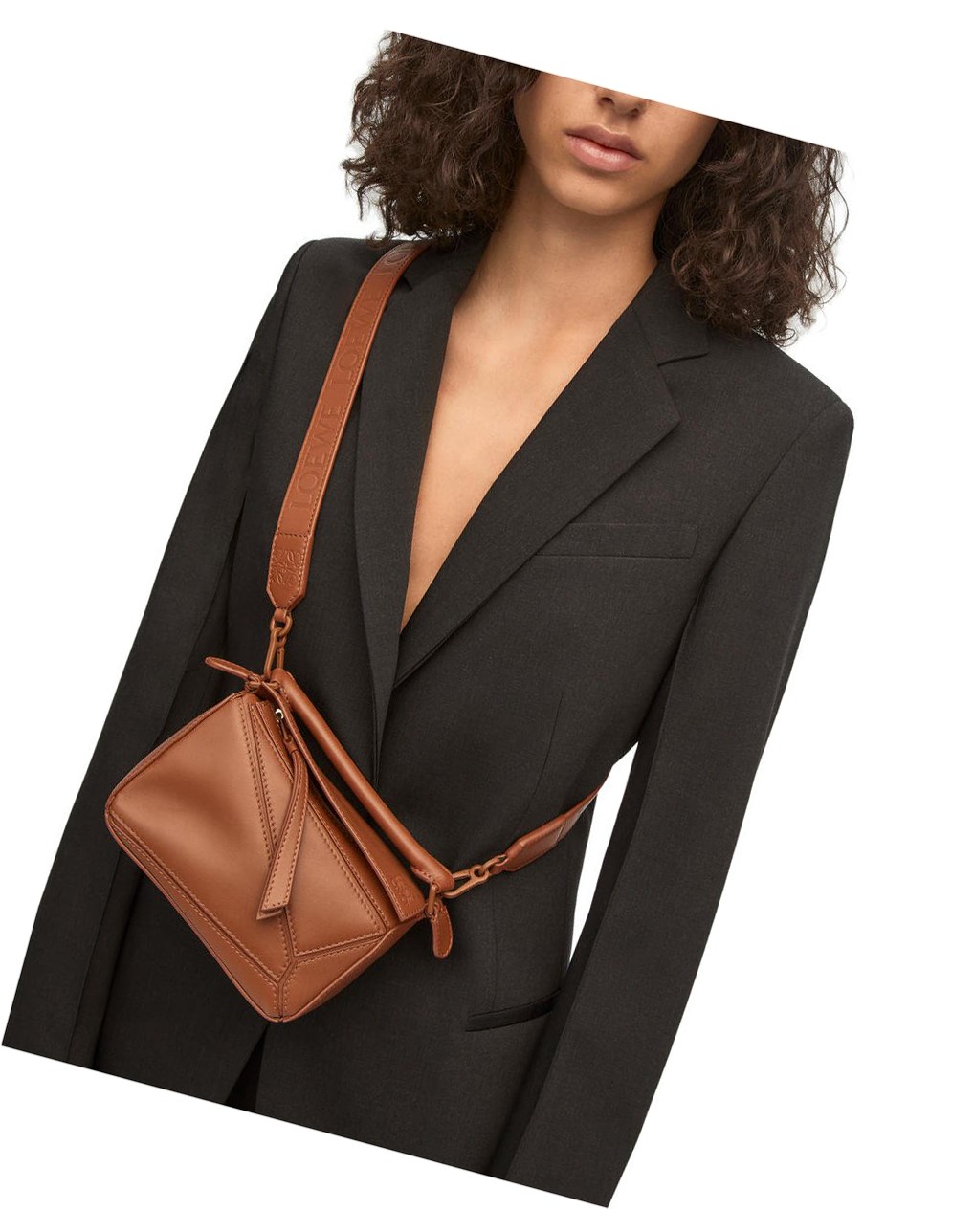 Loewe Mini Puzzle bag in satin calfskin Pecan | VSIAF-1495