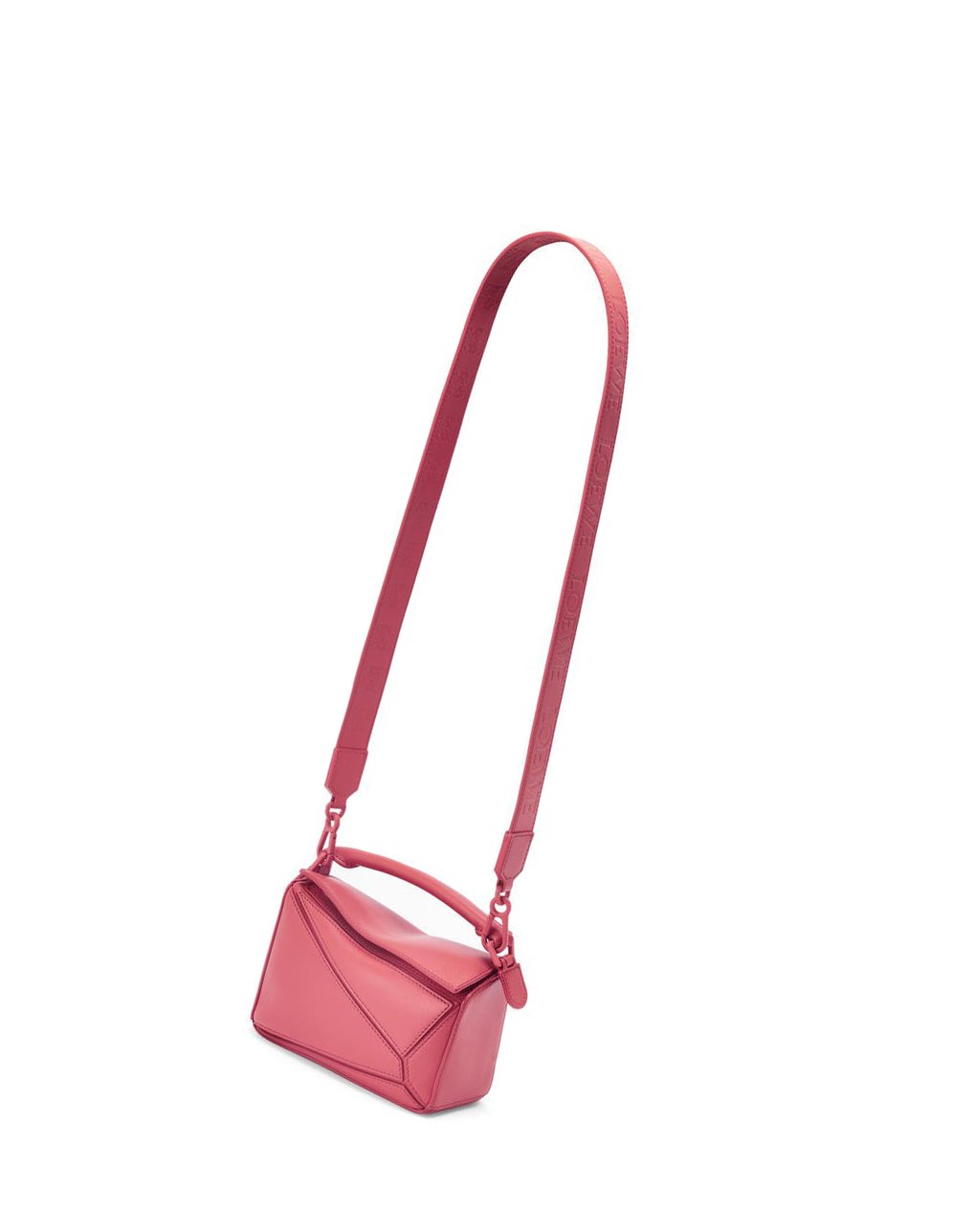 Loewe Mini Puzzle bag in satin calfskin Plumrose | VYXEL-4160