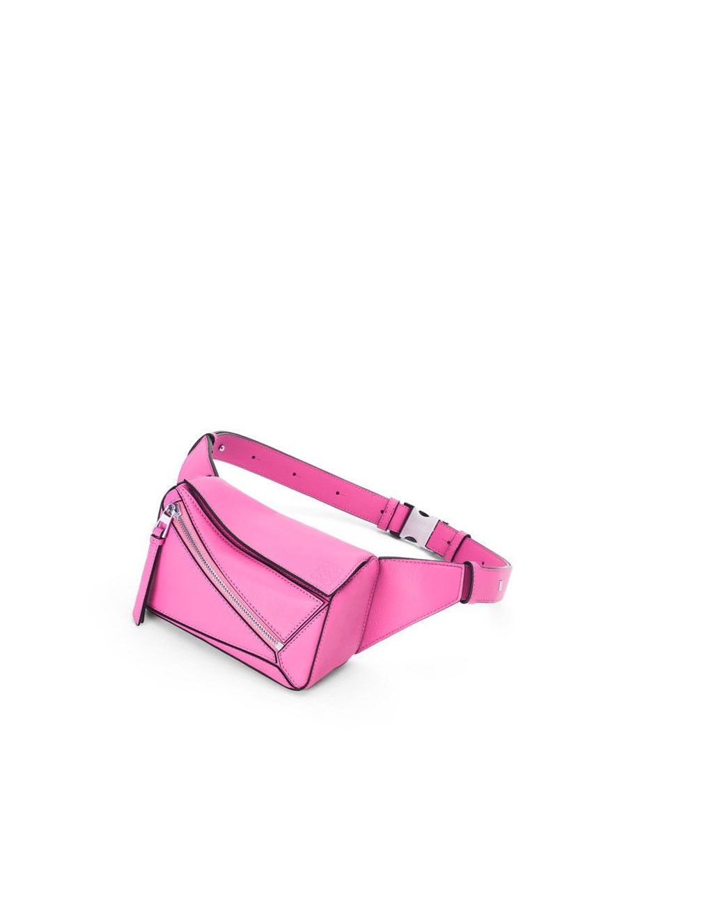Loewe Mini Puzzle bumbag in classic calfskin Rosas | FAWIZ-5368