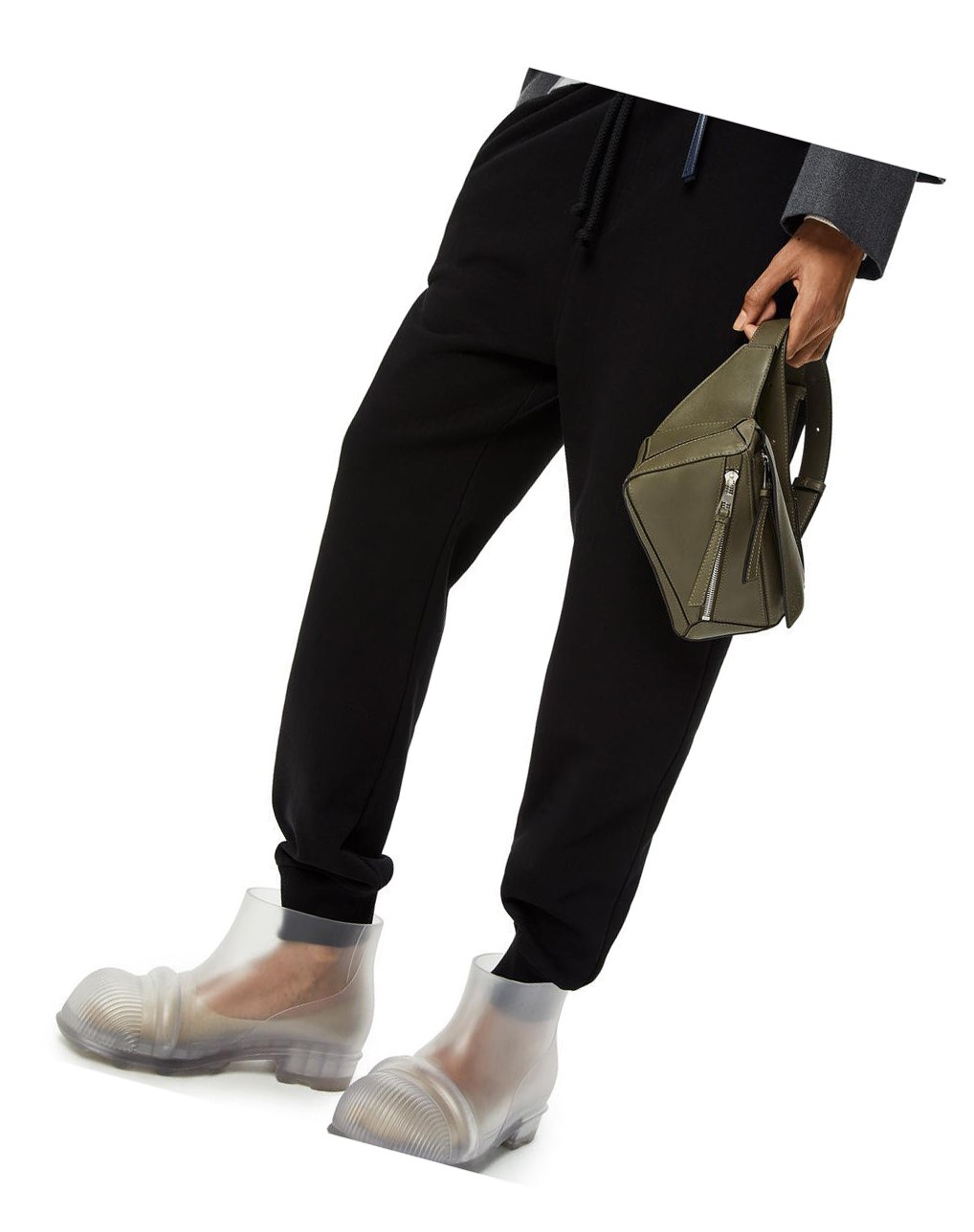Loewe Mini Puzzle bumbag in classic calfskin Kaki Verdes | TCYPQ-9016
