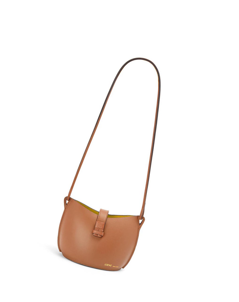 Loewe Moulded Bucket bag in calfskin Tan | QRUJF-3607