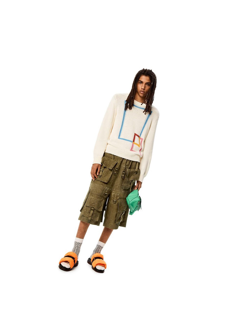 Loewe Multi-pocket bermuda shorts in cotton and linen Verdes | RUXDZ-2609