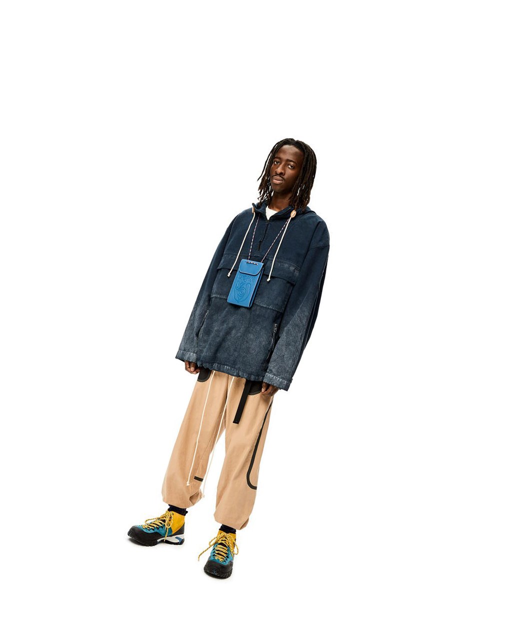 Loewe Neck pocket in classic calfskin Azules Multicolor | DAIZP-9048
