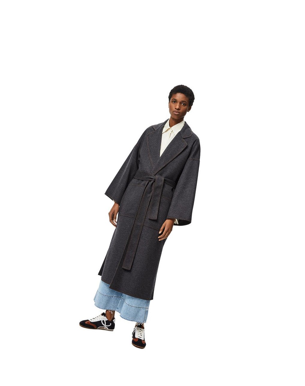 Loewe Oversize belted coat in cashmere and silk Grises | NLCUV-2034