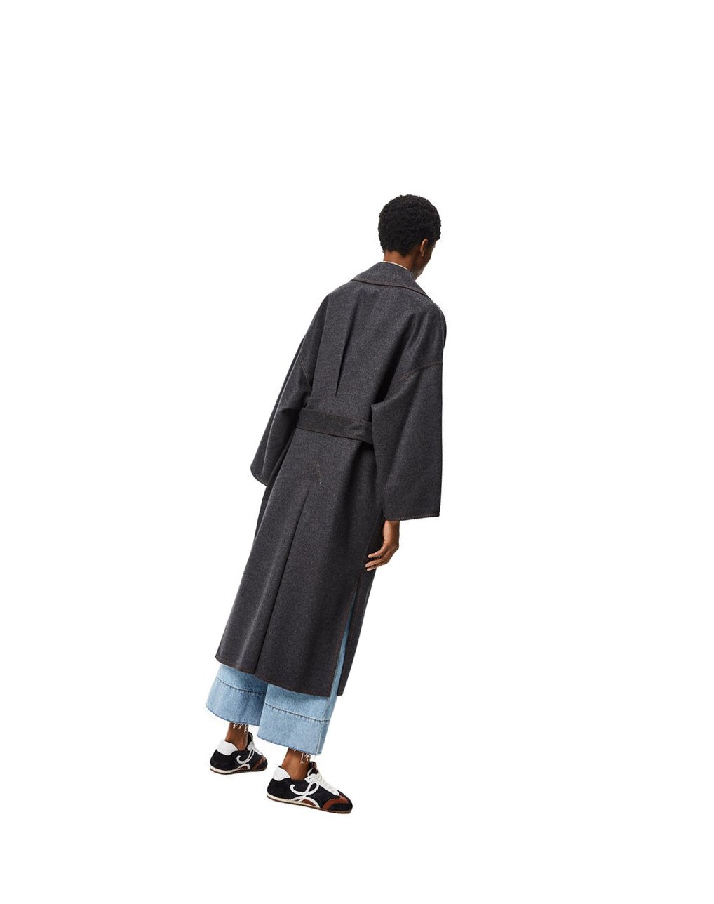 Loewe Oversize belted coat in cashmere and silk Grises | NLCUV-2034
