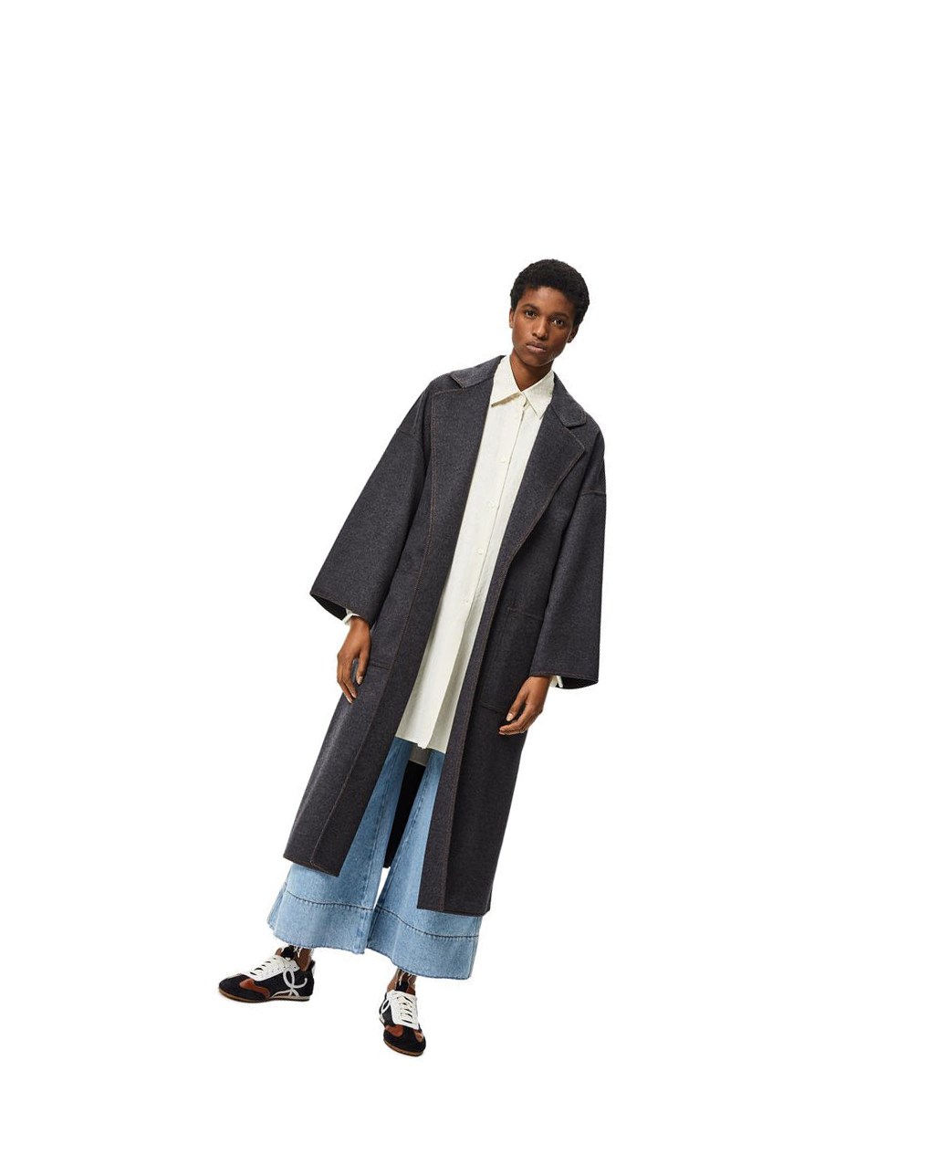 Loewe Oversize belted coat in cashmere and silk Grises | NLCUV-2034