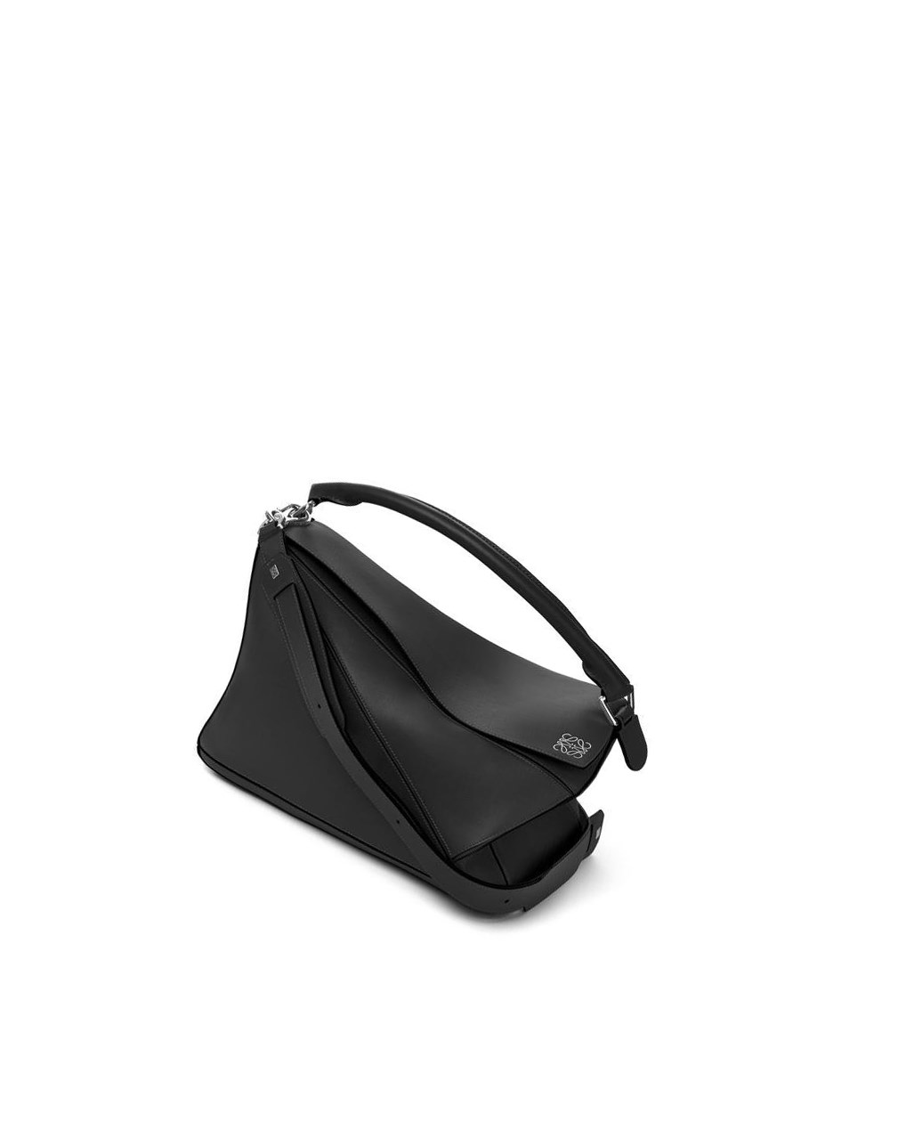 Loewe Puzzle bag in classic calfskin Negros | CSIKW-1427