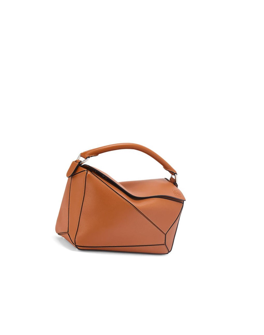 Loewe Puzzle bag in classic calfskin Tan | FQAHV-9650