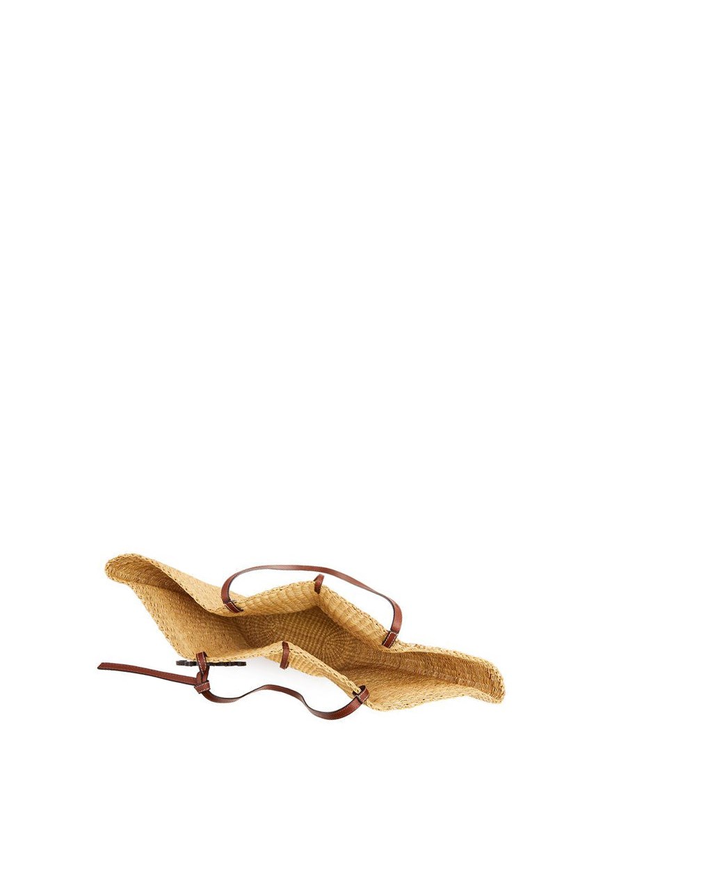Loewe Shell Basket bag in elephant grass and calfskin Natural / Pecan | HJLOC-0163