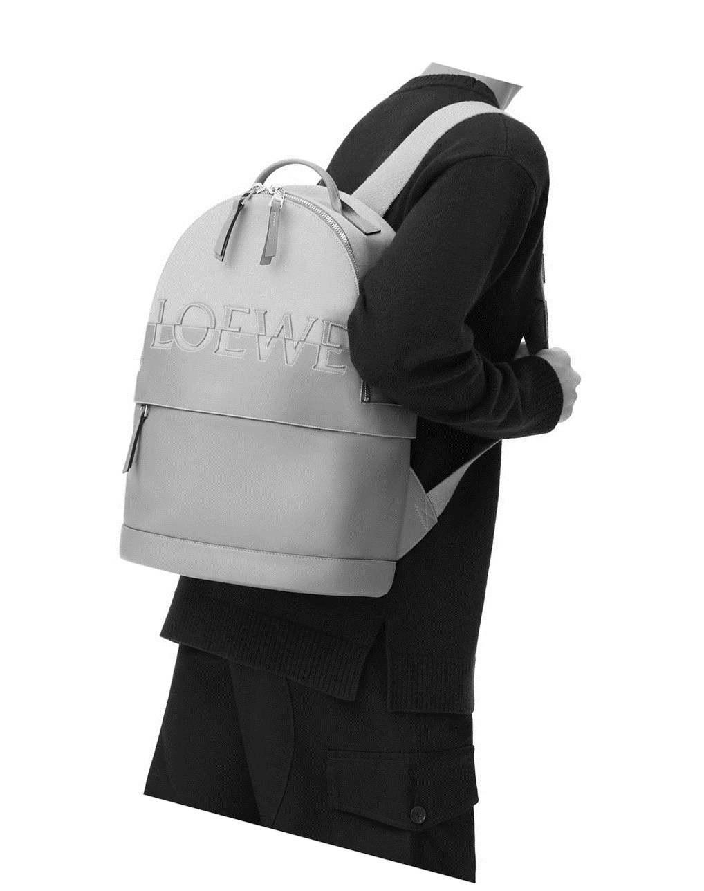 Loewe Signature Round backpack in canvas and classic calfskin Creta / Warm Desert | DVZTC-5673