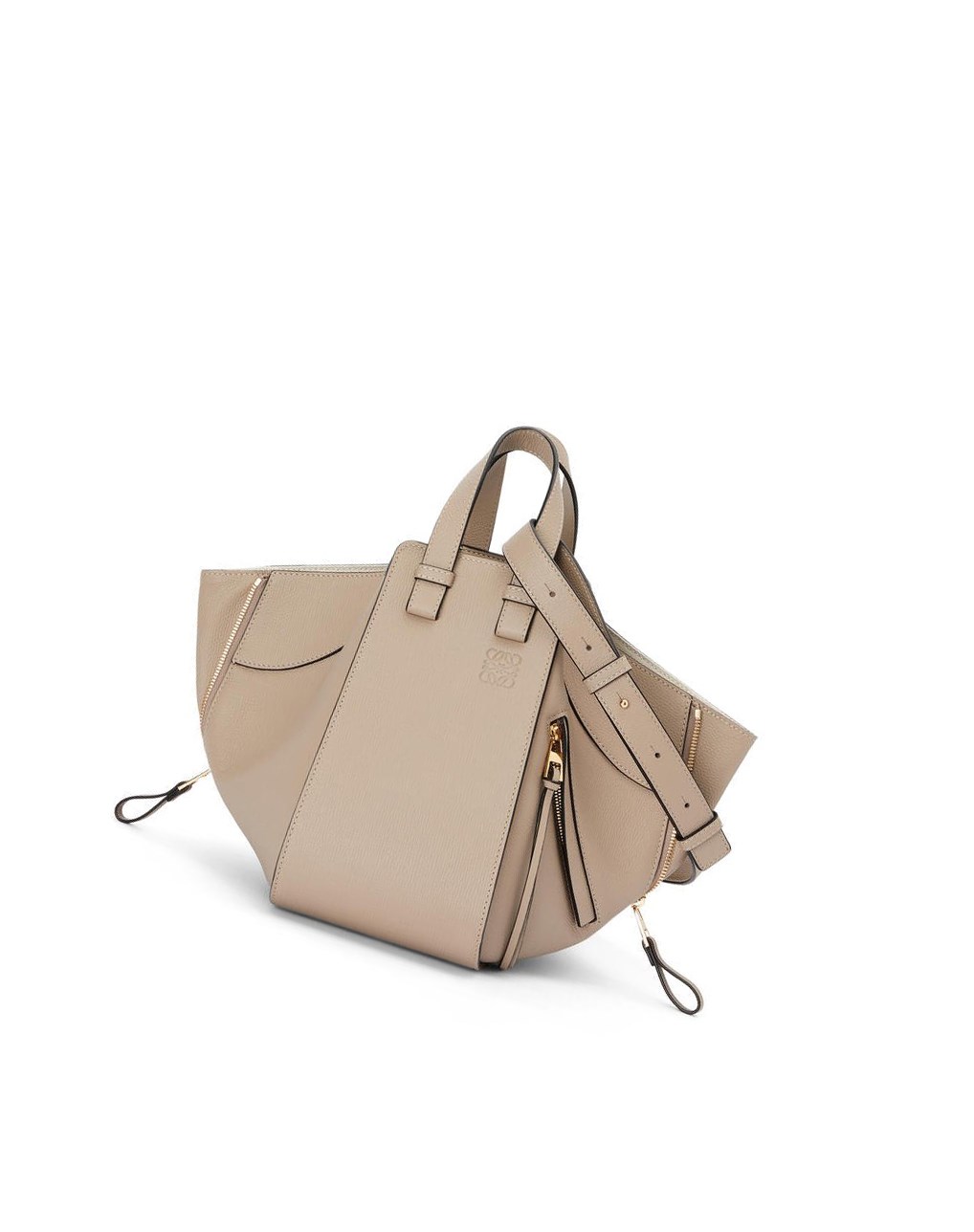 Loewe Small Hammock bag in pebble grain calfskin Sand | VOWAG-4318