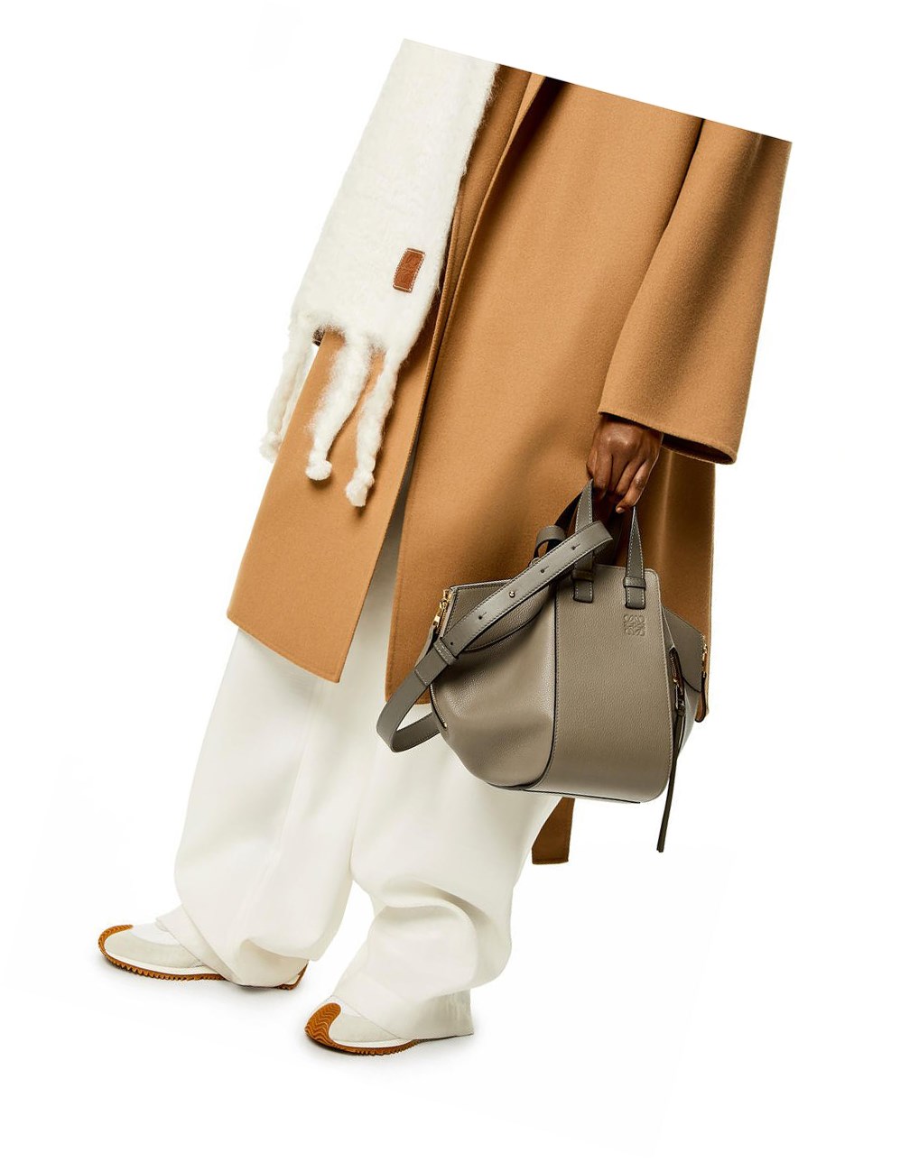 Loewe Small Hammock bag in soft grained calfskin Verdes | OXTLF-3250