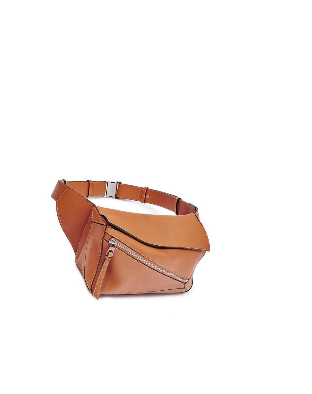 Loewe Small Puzzle Bumbag in classic calfskin Tan | BUCSE-4837