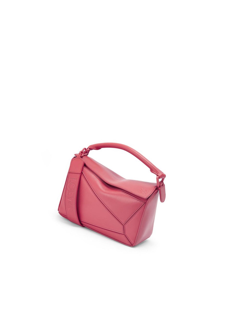 Loewe Small Puzzle bag in satin calfskin Plumrose | USFIG-6548