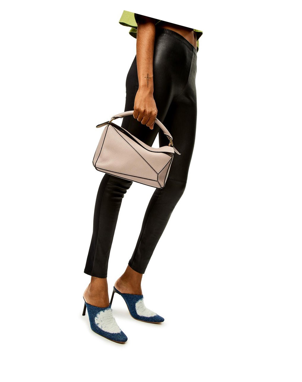 Loewe Small Puzzle bag in soft grained calfskin Sand | SGBKZ-9045