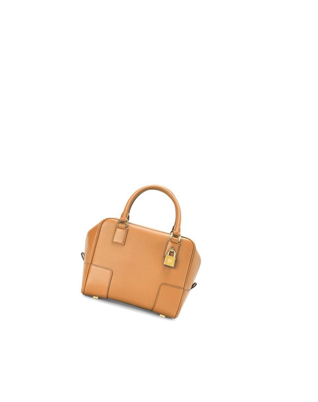 Loewe Amazona 19 square bag in nappa calfskin Warm Desert | JQYXR-8450