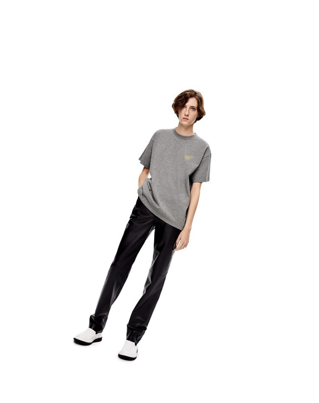 Loewe Anagram T-shirt in cotton Grises | MNKSX-8721