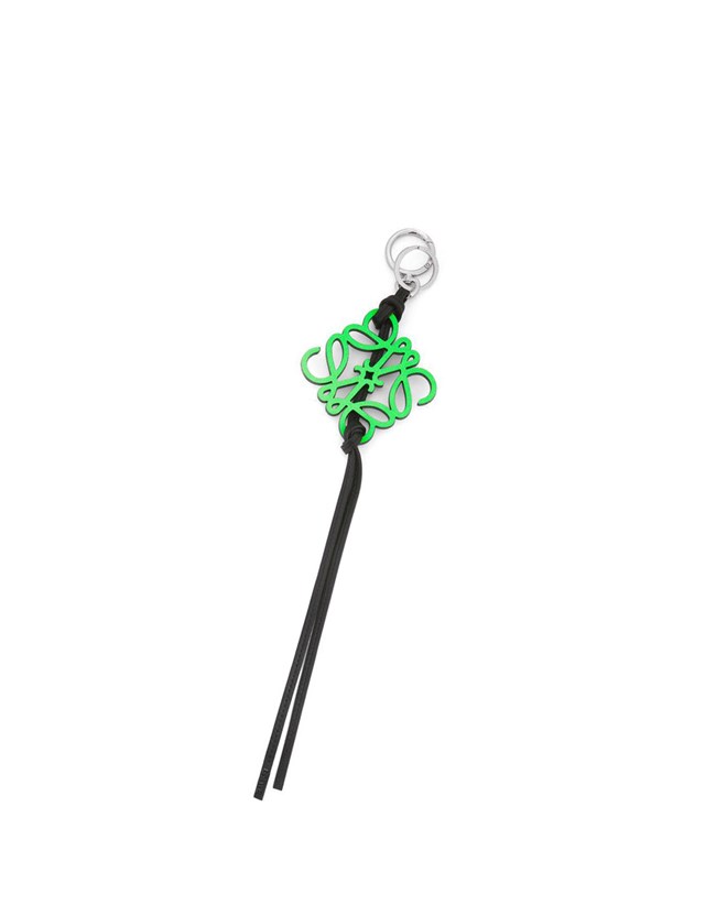 Loewe Anagram charm in metal and calfskin Verdes | NDRQO-5921