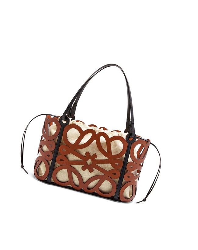 Loewe Anagram cut-out tote in calfskin Tan | TOFZL-1804