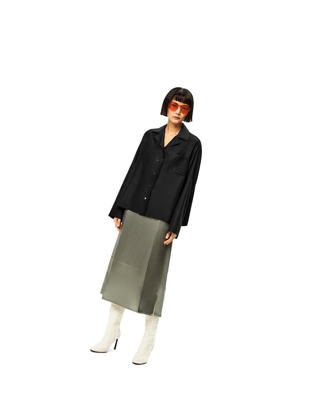 Loewe Anagram pyjama blouse in silk Negros | MKQAW-3914